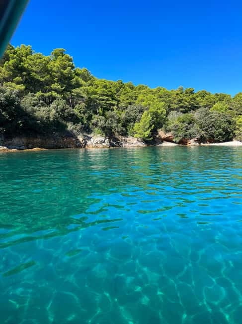 Zadar: 3 Island Speedboat Tour & Blue Bay Swim with Drinks - Preko Village Stop: Coffee, Market Browsing, and Coastal Walking
