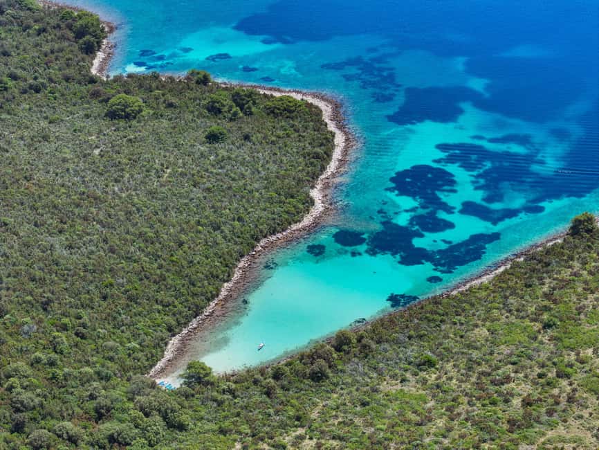 Zadar 4-Islands Escape Saharun & Hidden Shipwreck - Sakarun Beach with a guided start and an early escape plan