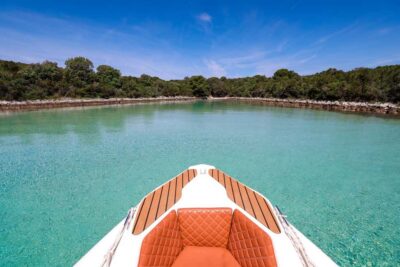 Zadar 4-Islands Escape Saharun & Hidden Shipwreck - The Sunken Ship Michelle: snorkeling over a wreck you can find fast
