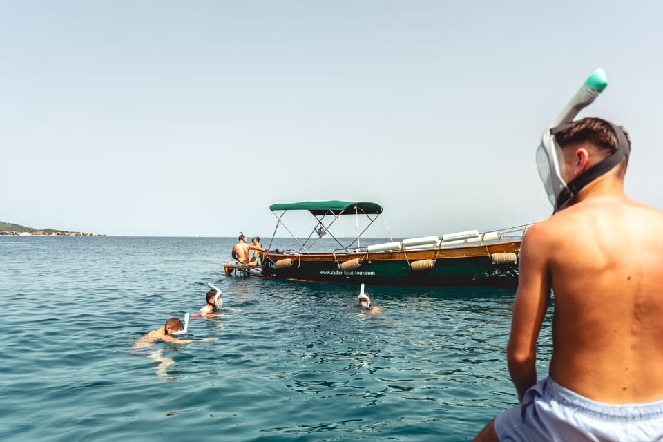 Zadar: Aperol Spritz & Island Vibes on Luxury Speedboat - Packing List That Actually Helps (Sun Hat, Towel, and the Stuff People Forget)