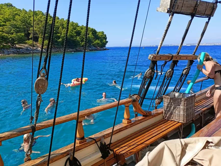 Zadar: Boat Tour with Unlimited Wine & 3 Stops - Hidden Bay (45 Minutes, Weather-Dependent): The Stop That Can Make the Day