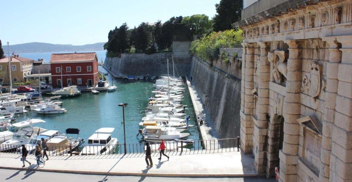Zadar: E-scooter self guided tour - Coast road start: the easy warm-up before the old town