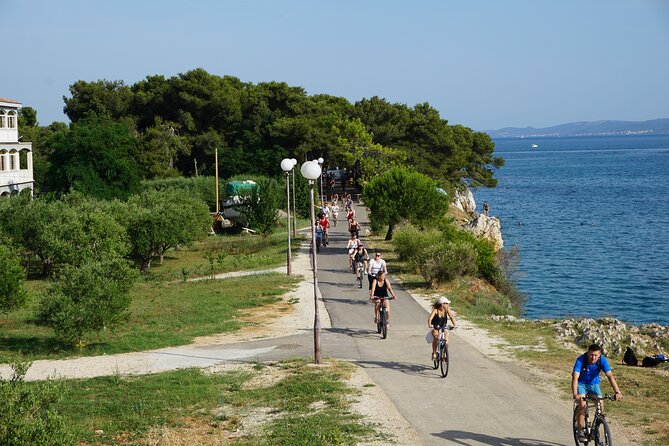 Zadar Guided Electric Bike Tour - Stop 1: Sphinx and the quick-orientation win