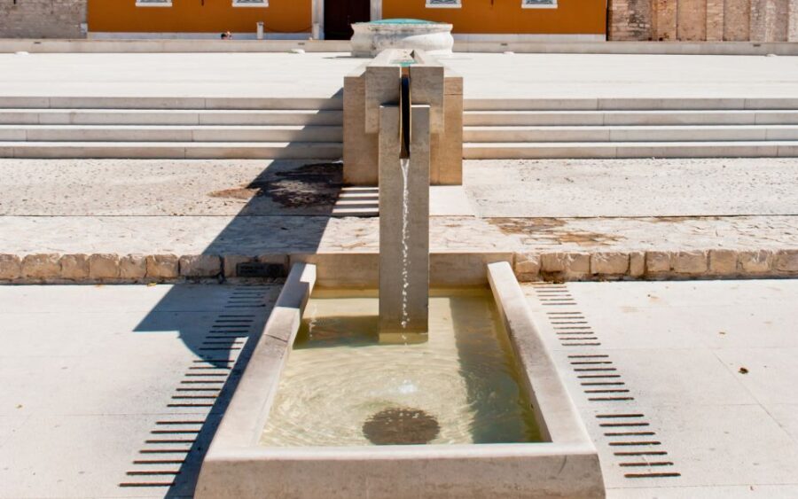 Zadar: Guided Old Town History Walking Tour - Captain Tower: a practical lesson in fortifications