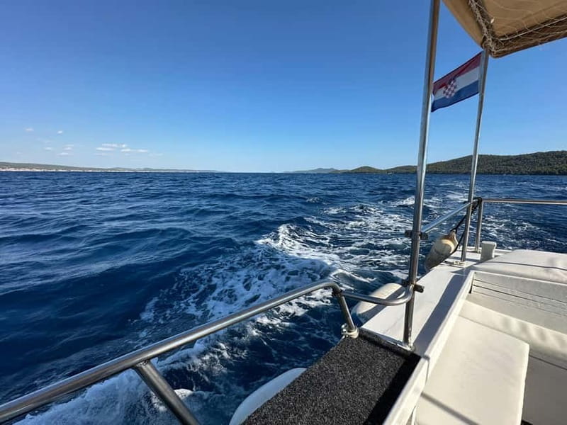 Zadar: Half-day trip boat with drinks and snorkeling - The return to Zadar: 30 minutes back and post-sunset vibes