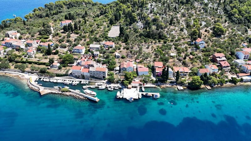 Zadar: Half-day trip boat with drinks and snorkeling - The first run: Zadar to Ugljan area (30 minutes of open-water time)