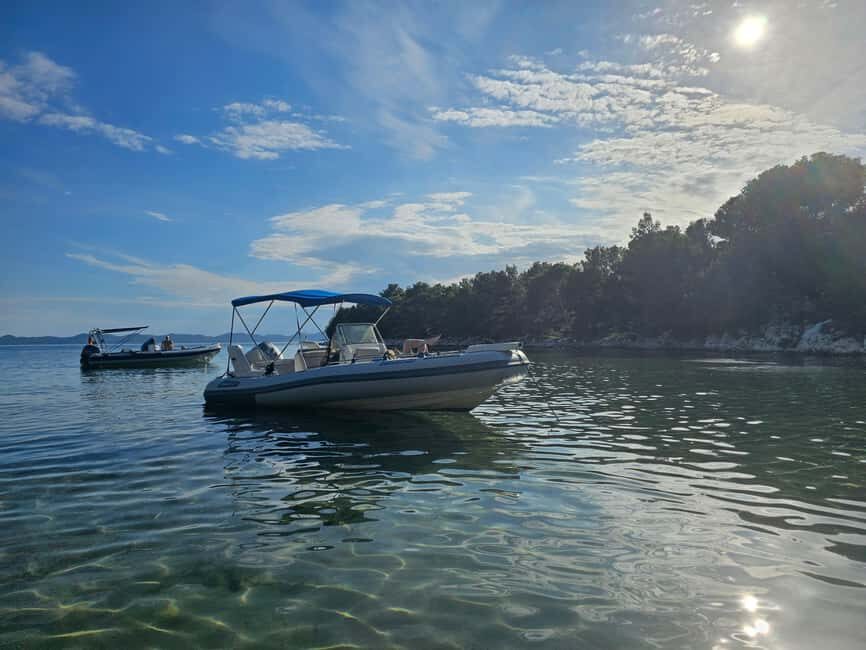 Zadar Islands: Private Hidden Treasures Speedboat Tour - On the way to Iž: island views without the ferry hassle