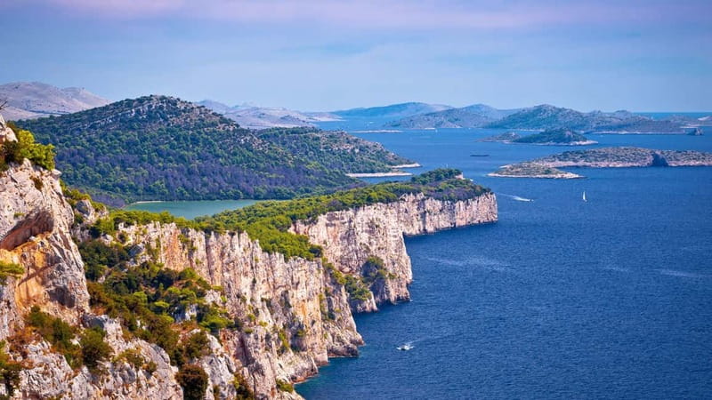 Zadar: Kornati and Telascica Cruise with Lunch and Tickets - Lunch onboard en route to Telašćica: simple, included, and timed well