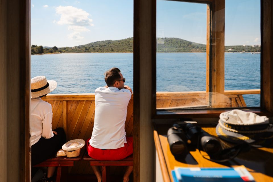 Zadar: Kornati Lojena sandy cove & Telašćica Nature Park - Guides and captain energy: what makes the trip feel personal