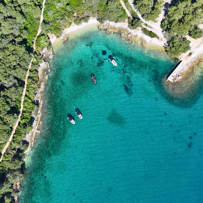 Zadar: Original Island-Hopping Speedboat Tour - Stop 2: Kali—where the skipper finds the best bay for the day