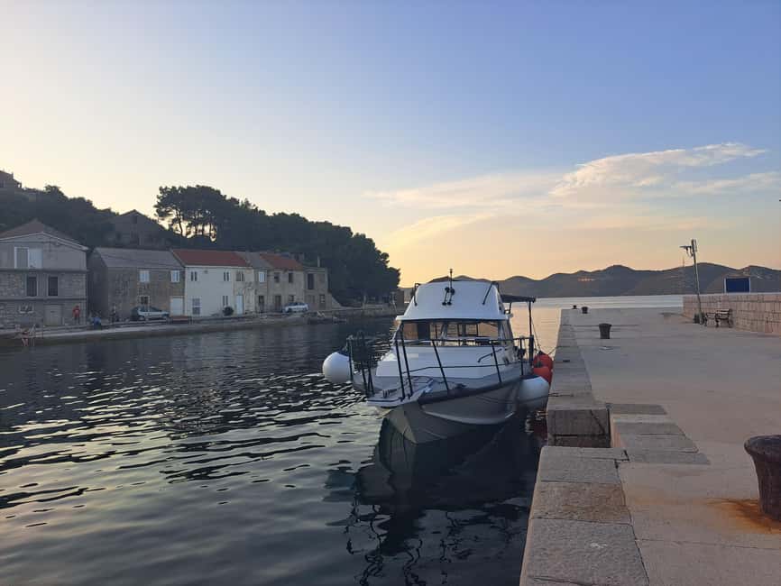 Zadar: Private Tour to Ugljan, Osljak and Galevac - half day - Stop 1: The Fishing Village Swim and Snorkel Moment