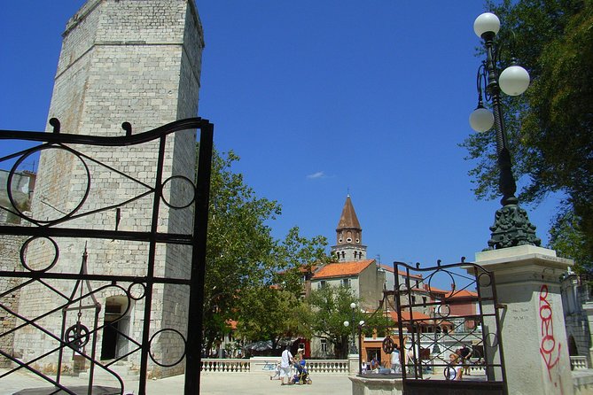 Zadar Private Walking Tour With A Professional Guide - How your guide brings in WWI/WWII and Yugoslavia without making it heavy