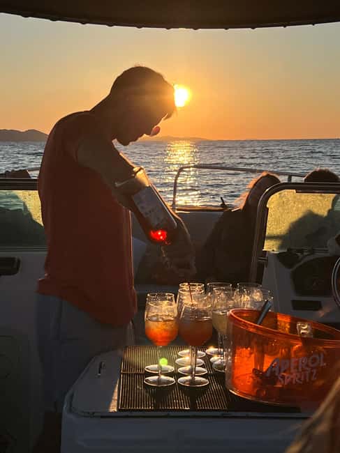 Zadar: Romantic, Luxury Sunset Boat Tour with Aperol Spritz - Who This Tour Fits Best in Zadar