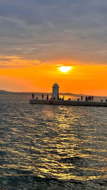 Zadar: Romantic Sunset Boat Tour with Champagne - Meeting point and timing: how to make the start easy