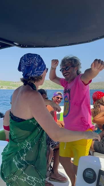 Zadar: Sakarun beach and sunken ship Michelle - Zadar to Sakarun: The Best Way to Get Big Water Time in One Day