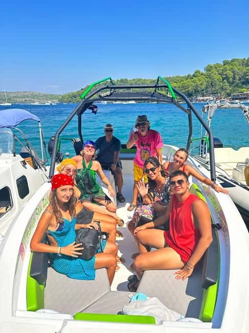 Zadar: Sakarun beach and sunken ship Michelle - Stop One: Fishing Village Swim and Snorkel Time