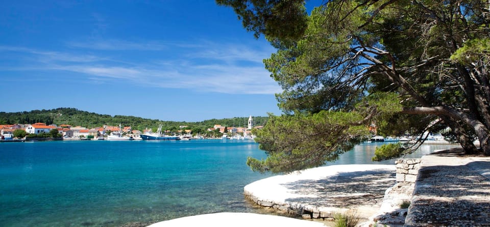Zadar: Sakarun Beach & Dugi Island Speedboat Tour w/Diving - Veli Rat Lighthouse: the 45-minute photo stop that matters