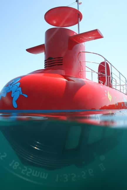 Zadar: Submarine Nemo & SpongeBob - Red Nemo Submarine: the 45-minute rhythm that works