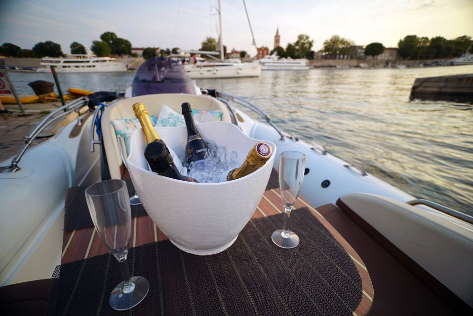 Zadar: Sunset and Night Cruise with Unlimited Sparkling Wine - UNESCO Ramparts and Lion Gate: Old Town History Seen From the Right Angle
