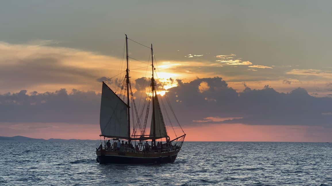 Zadar: Sunset Cruise on Traditional Boat with Wine - Why Zadar sunsets are different when you’re on a boat