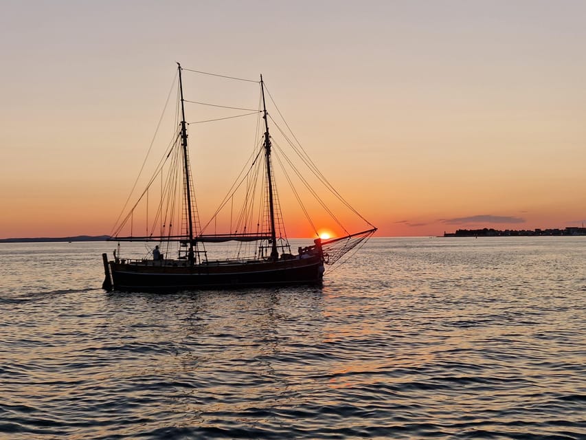 Zadar: Sunset Cruise on Traditional Boat with Wine - Who should book this Zadar sunset cruise