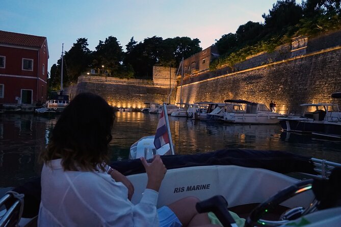 Zadar: Sunset & Nighttime Cruise with Unlimited Sparkling Wine - Stop 1: Zadar County and the open-sea sunset moment