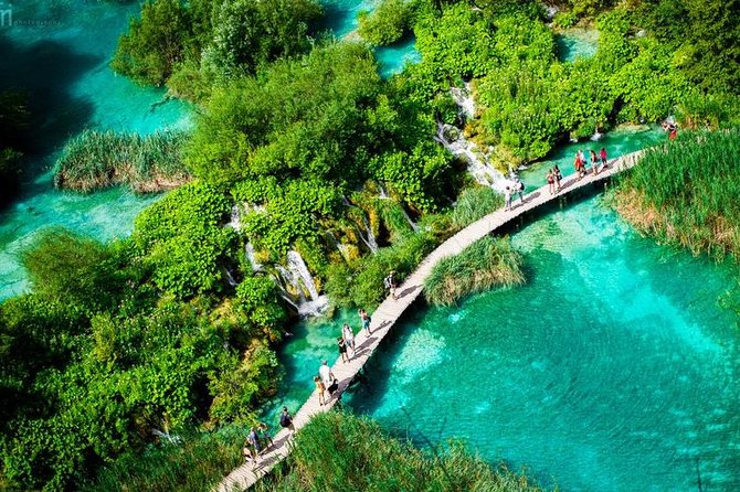 Zadar to Plitvice lakes: Guided tour with pre-booked tickets - Gate 1 at 10:00 am: pre-booked entry that saves time