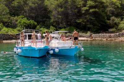 Zadar : Traditional Boat Half Day Island Hopping - Stop at Kostanj: the easy swim and snorkel break