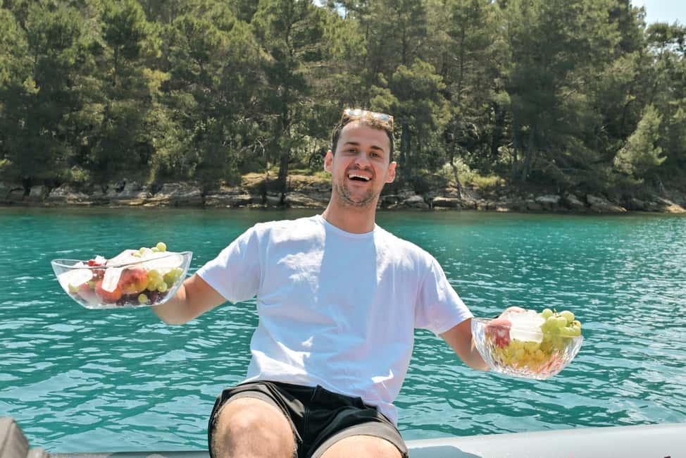 Zadar:Speedboat Tour Thrill Ride with Snorkeling on 3 island - Price and value: $35 for 4 hours of speed, stops, and snorkeling gear