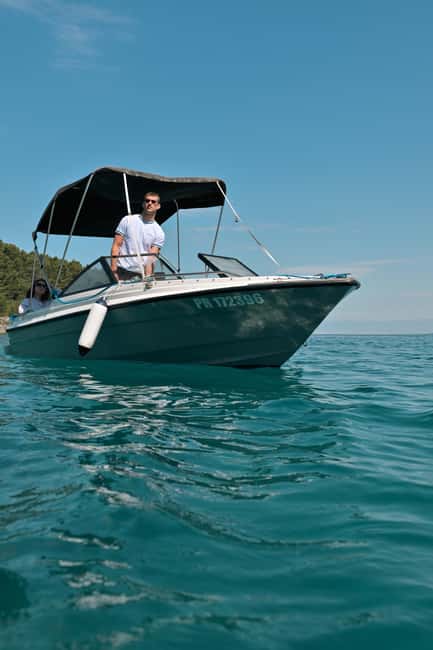 Zadar:Speedboat Tour with Snorkeling on 3 islands - Stop 2: Island Ošljak for quiet stone houses and easy wandering