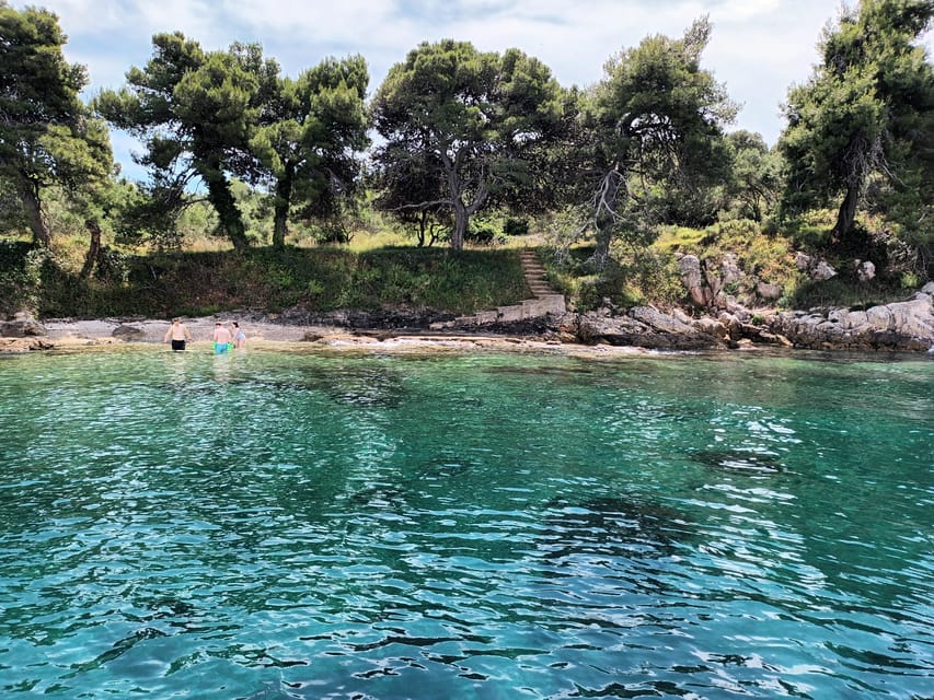 Zadar:Ugljan, Frnaža,Galevac &Ošljak free beer & anchovies - The Sailing Time Between Stops: Why the Cruise Matters