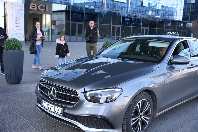 Zagreb Airport One Way Private Transfer To or From Airport - Drop-off in Zagreb: easy unloading and the right destination