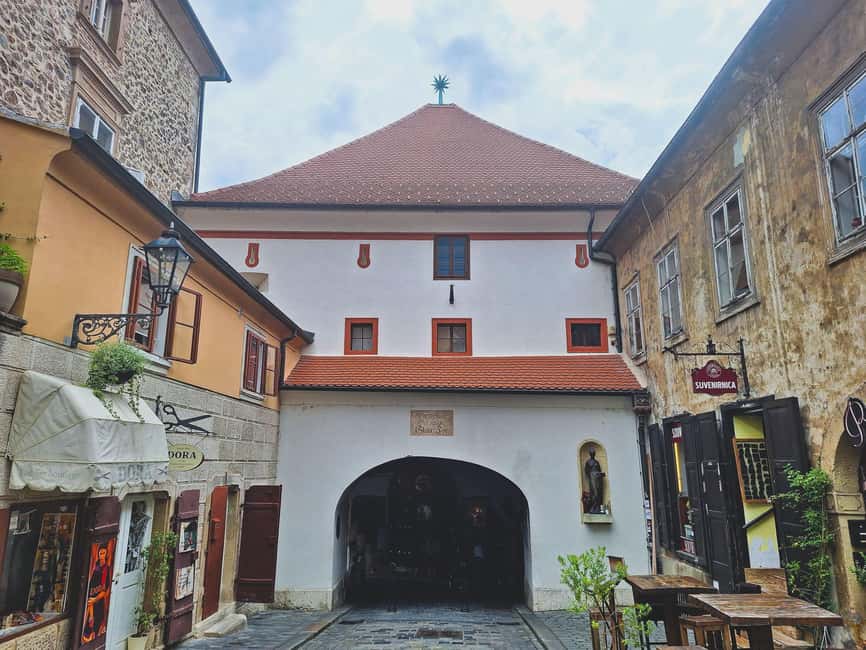 Zagreb: Explore with an Art Historian – Private Walking Tour - Stone Gate and Upper Town: classic views with context that sticks