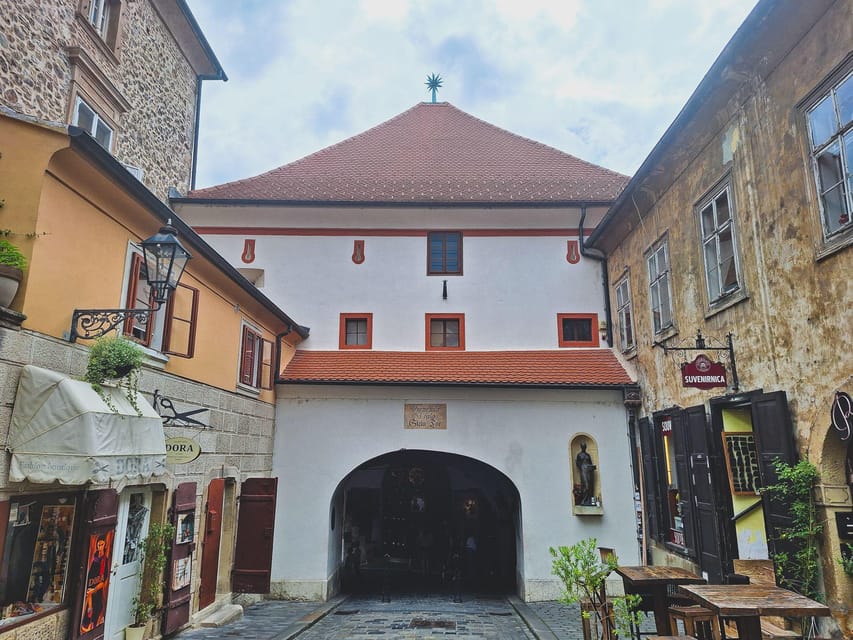 Zagreb: Explore with an Art Historian – Private Walking Tour - Price and value: $141 per group up to 10