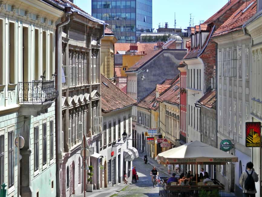 Zagreb: Group walking tour of Zagreb (funicular included) - Dolac Market and Tkalčićeva Street: Everyday Zagreb Stops