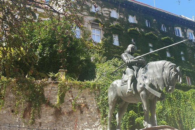 Zagreb PRIVATE walking tour - Two hours in Zagreb: start at Glavni kolodvor, finish by Ban Jelačić Square