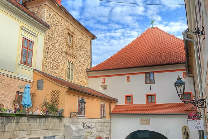 Zagreb Private Walking Tour with a local - Funicular Railway, then Lotrščak Tower at exactly noon