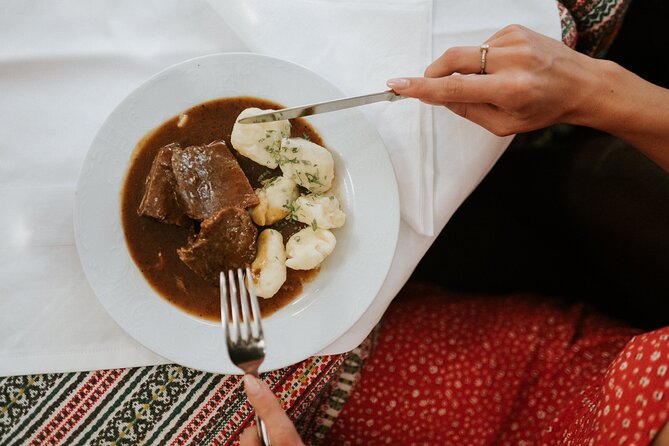 Zagreb Restaurants Food & Wine Tasting with Old Town Walking Tour - Warm Zagreb and Zagorje flavors at Dolac 2