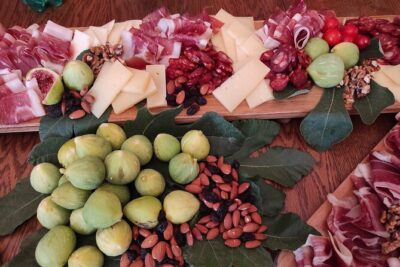 Zinfandel Wine Tasting & Storytelling with Dalmatian Food - What you’ll actually taste: four wines and a wine dictionary