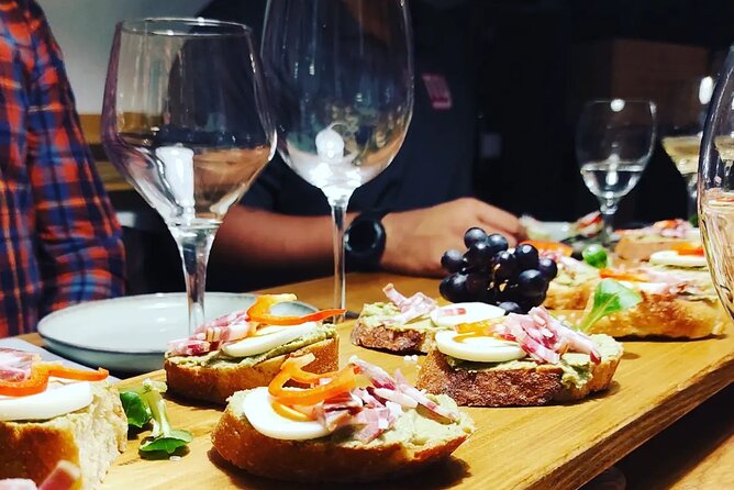 Zinfandel Wine Tasting & Storytelling with Dalmatian Food - Storytelling that turns wine into a conversation