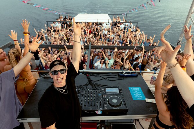 Zrce Booze Cruise - Novalja Boat party - Entering the Zrce Scene from the Water